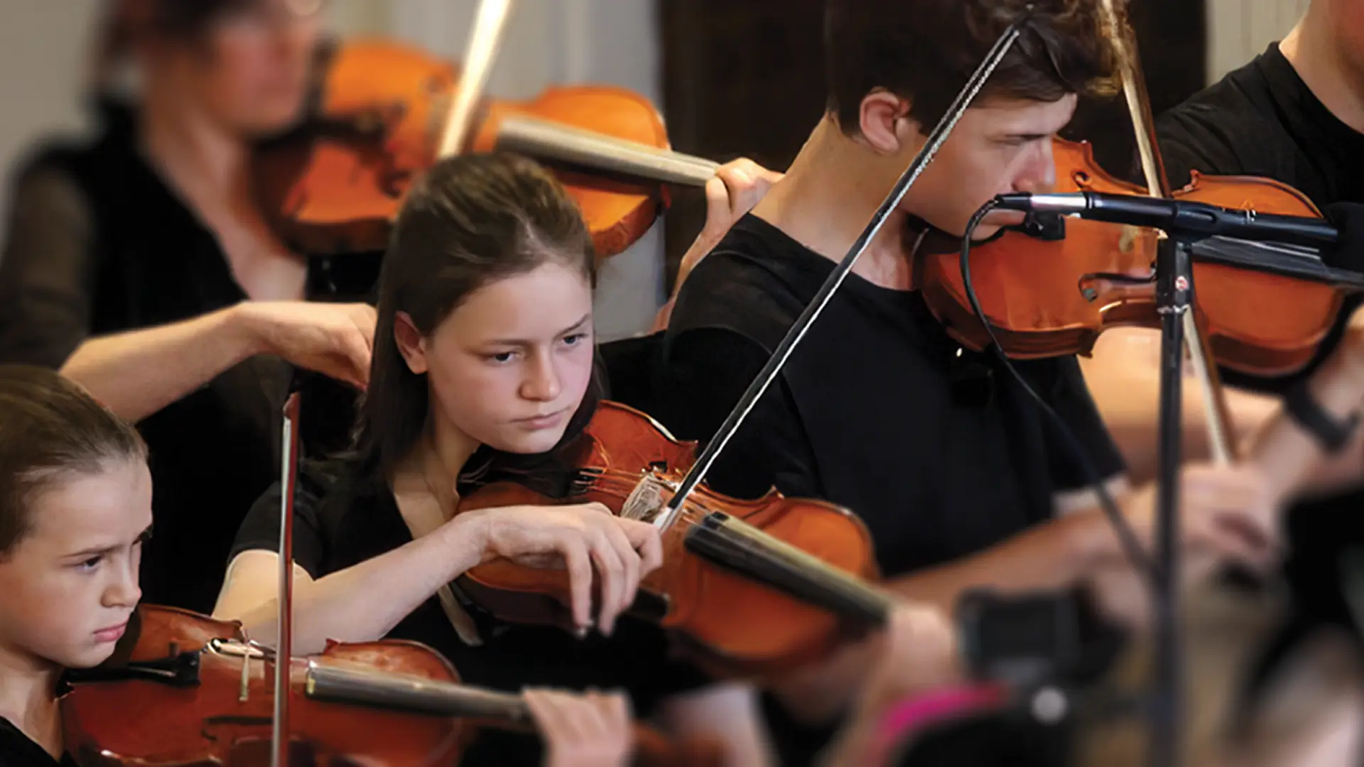 Big String Day comes to Castlemaine