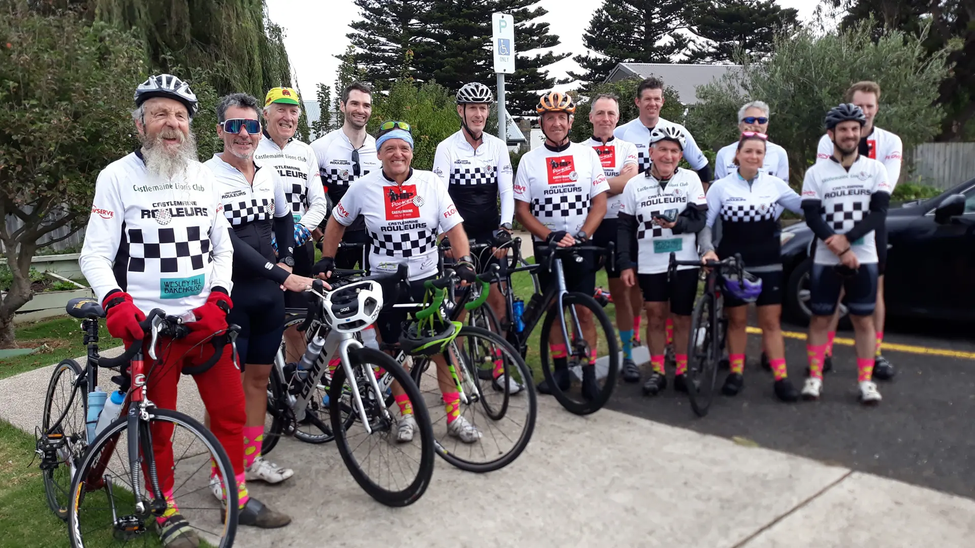 Rouleurs ride for local health