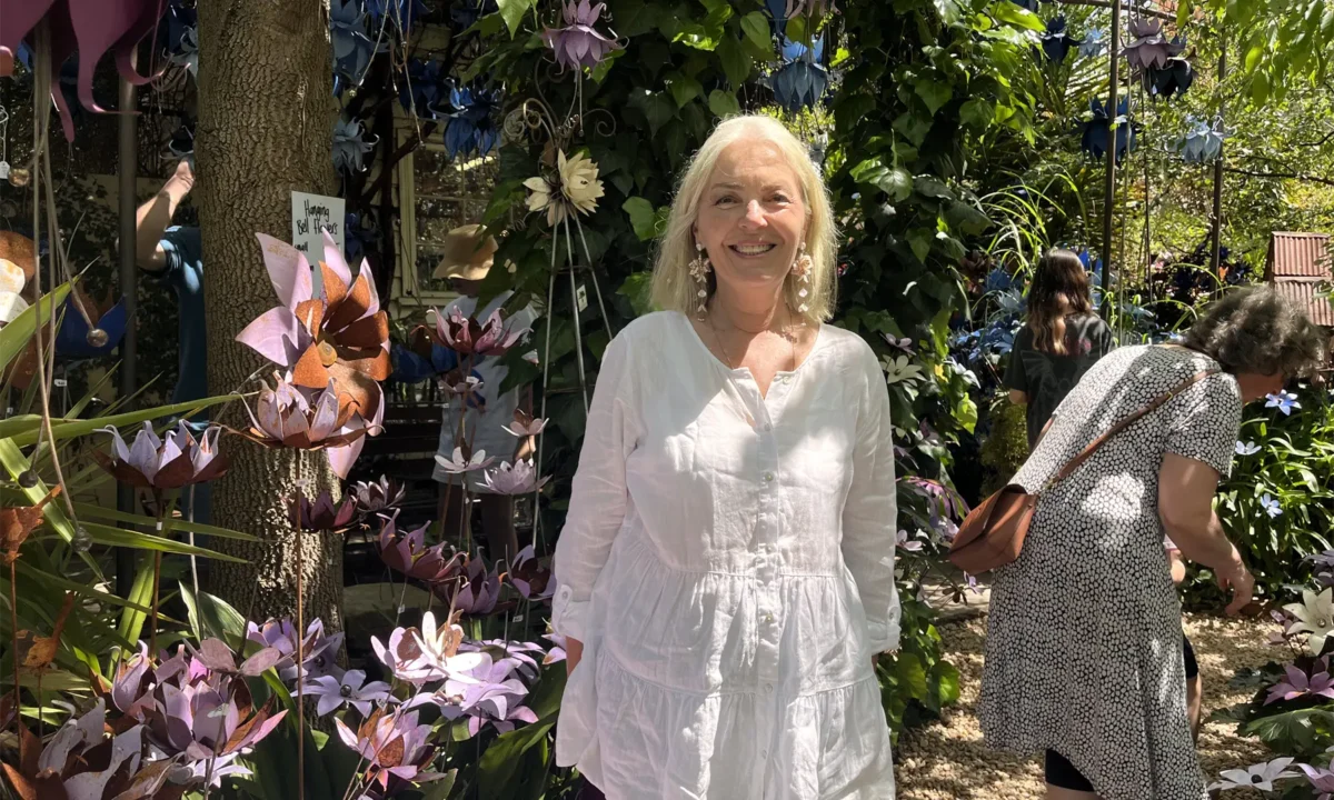 Jacqueline travelled from NSW to attend the annual exhibition last weekend at Shades of Gray.