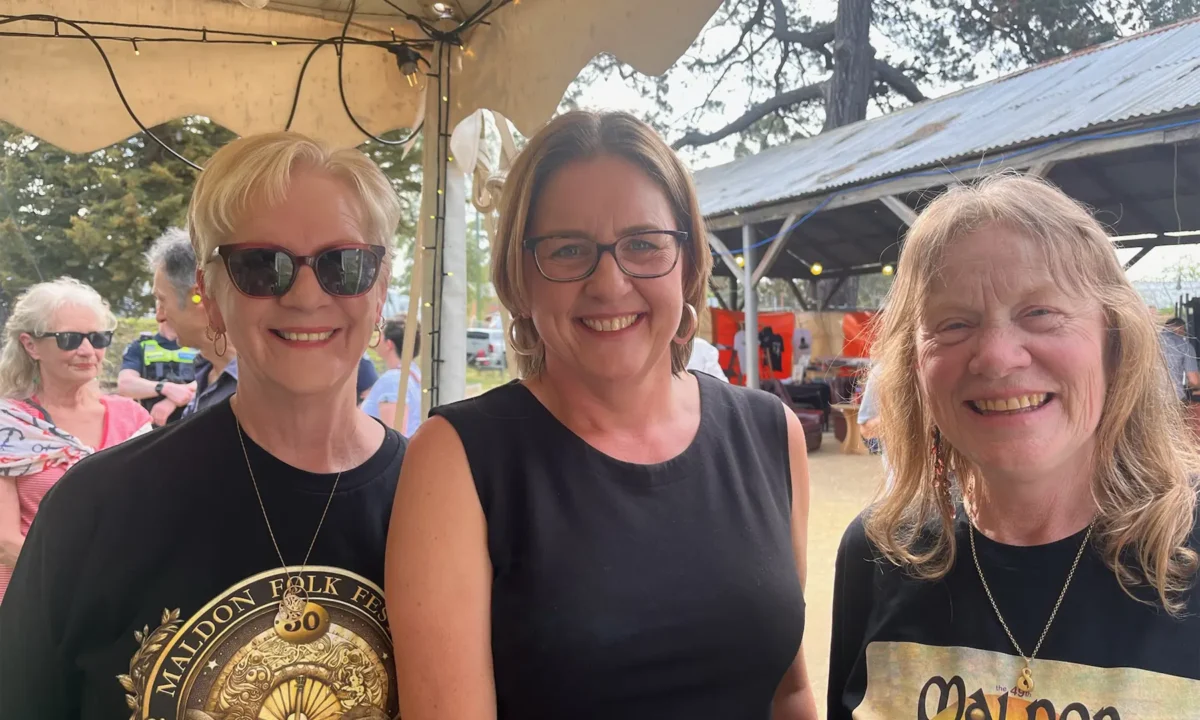 VIPs at the 2025 Maldon Folk Festival: Maree Edwards MP, Premier Jacinta Allan and festival organiser Pam Lyons.